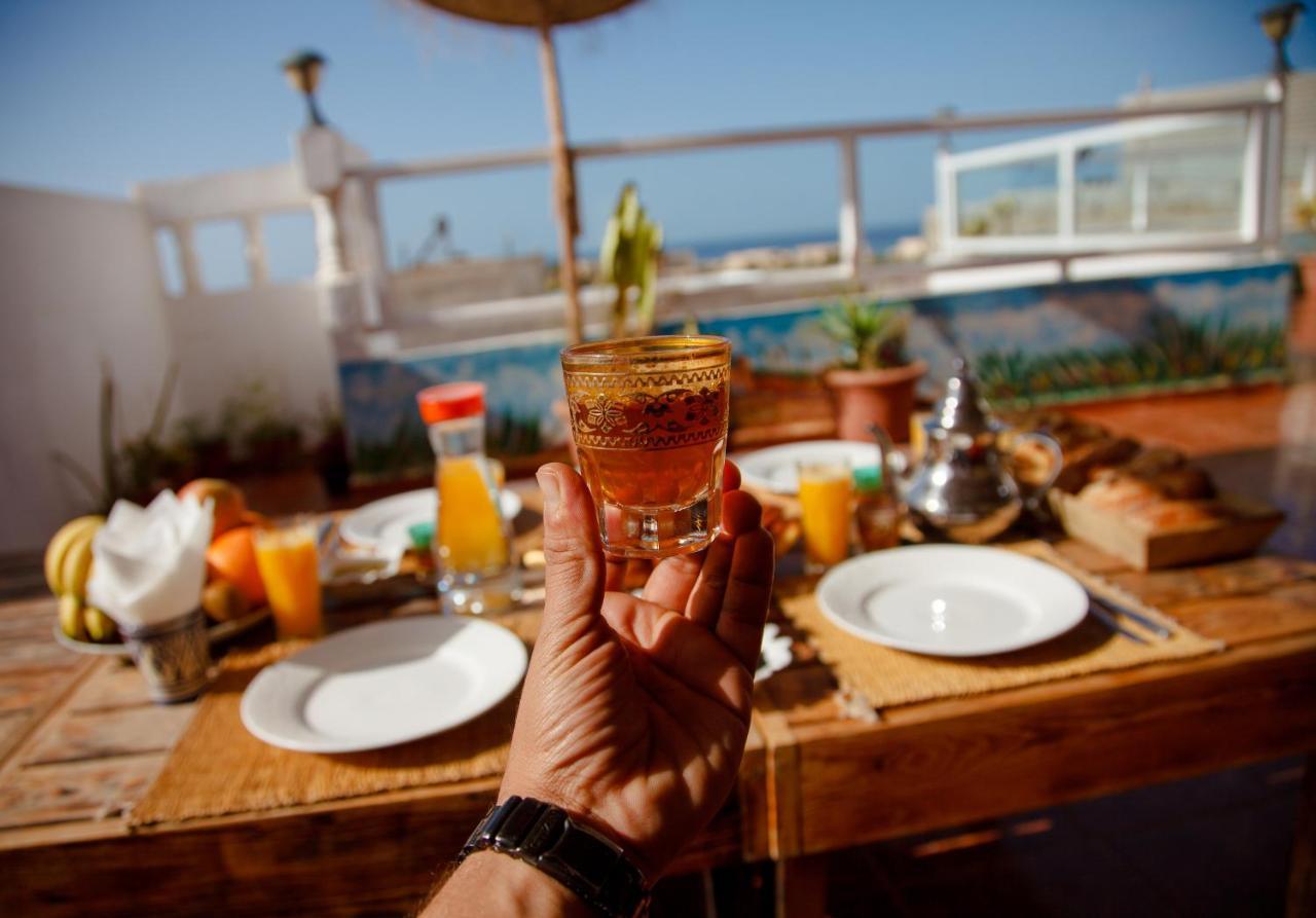 Hola Surf Morocco Aparthotel Tamraght Bagian luar foto