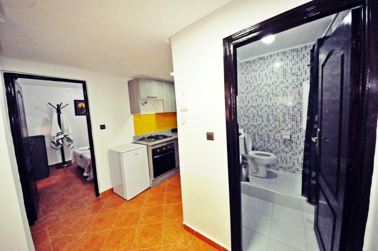 Hola Surf Morocco Aparthotel Tamraght Bagian luar foto